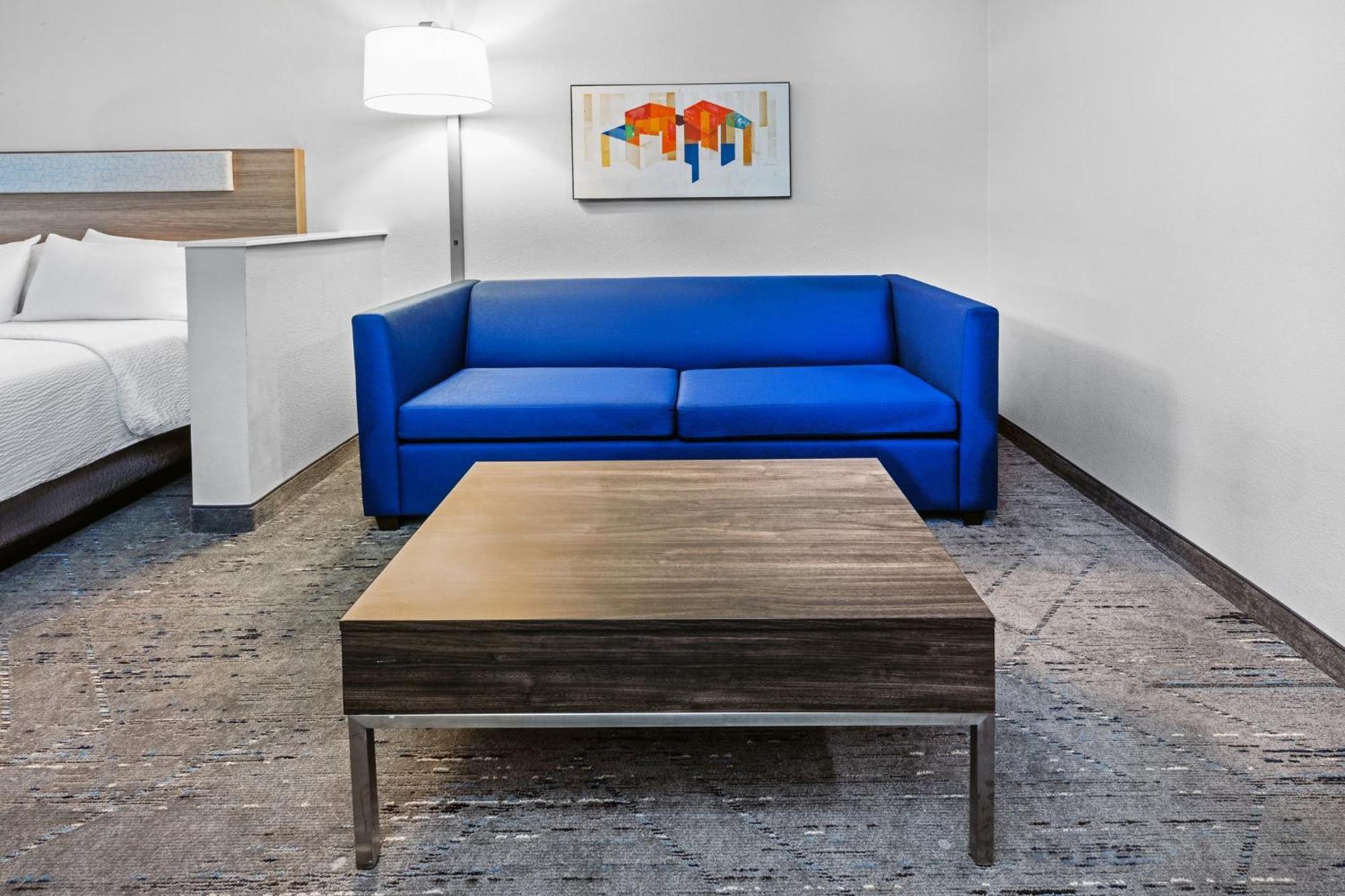 Holiday Inn Express Hotel & Suites Henderson - Traffic Star By Ihg Экстерьер фото