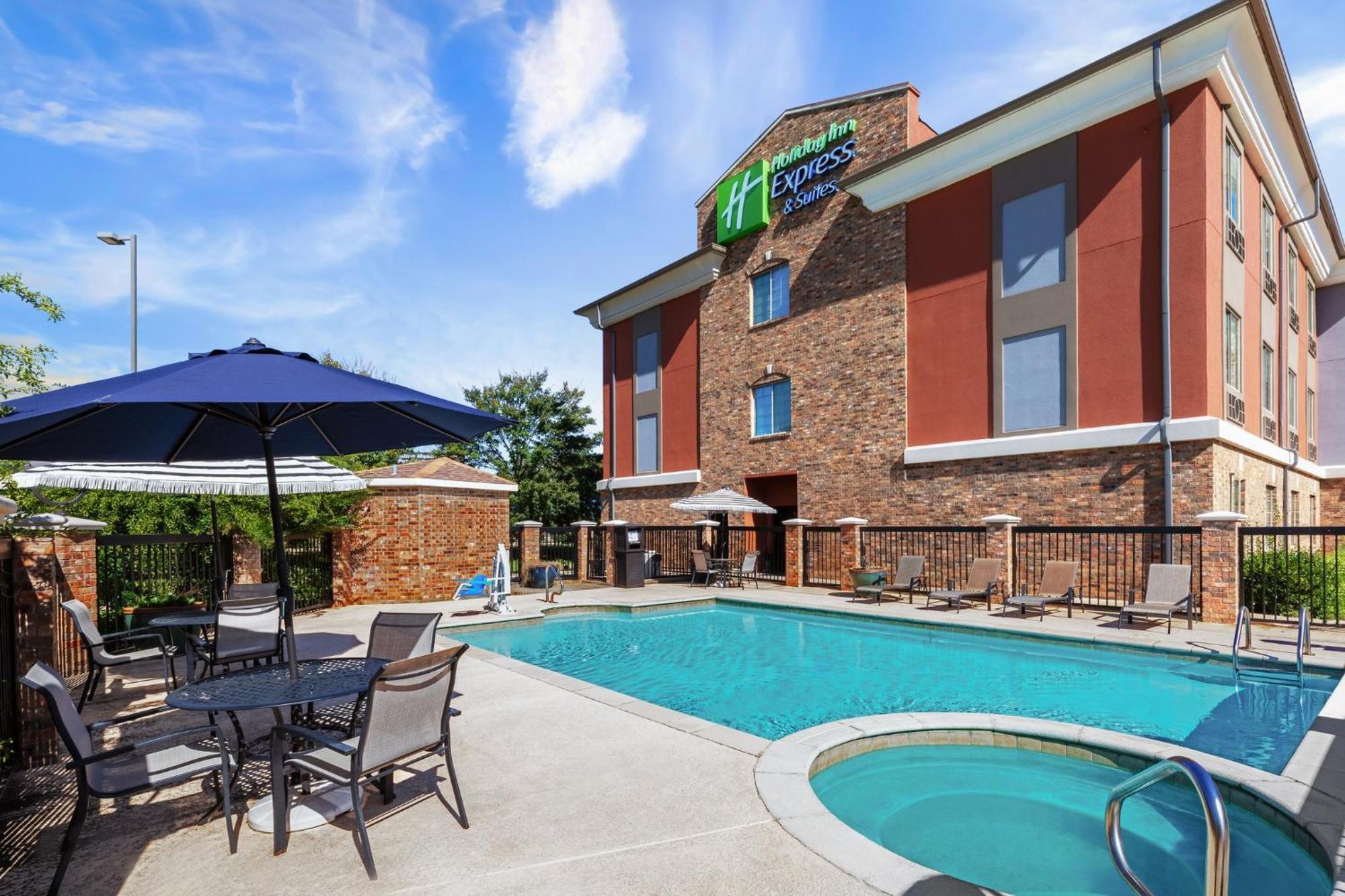 Holiday Inn Express Hotel & Suites Henderson - Traffic Star By Ihg Экстерьер фото