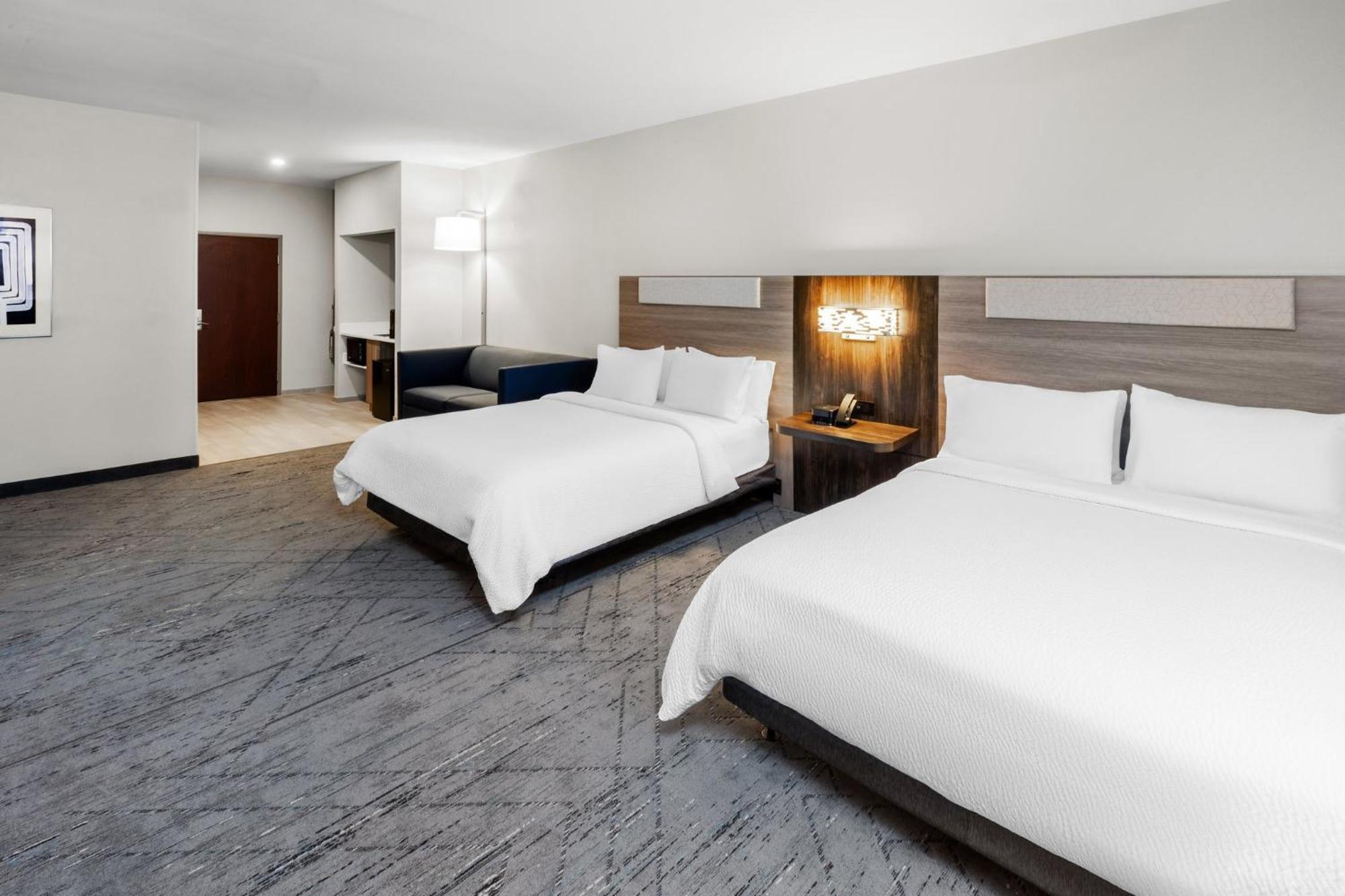 Holiday Inn Express Hotel & Suites Henderson - Traffic Star By Ihg Экстерьер фото