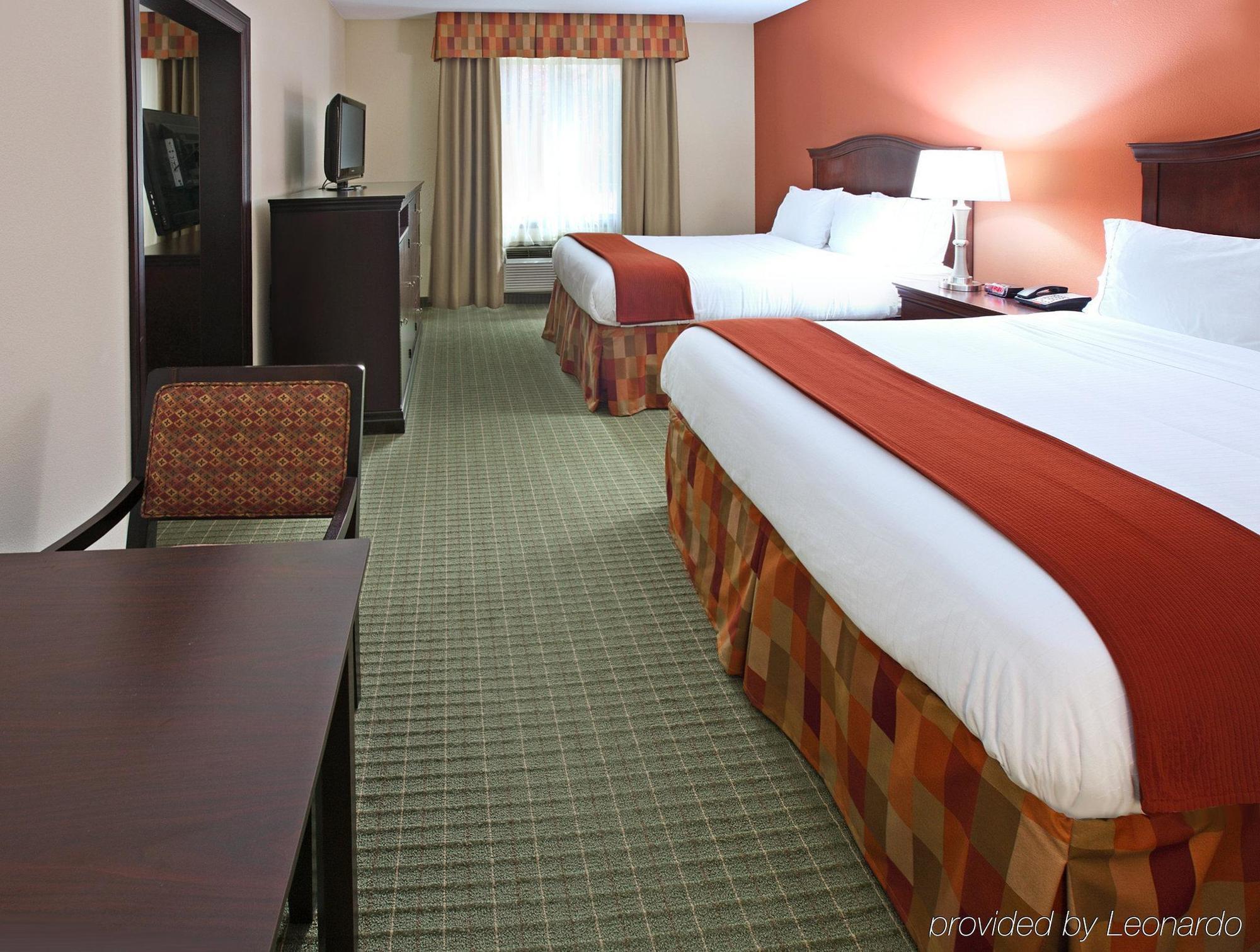 Holiday Inn Express Hotel & Suites Henderson - Traffic Star By Ihg Номер фото